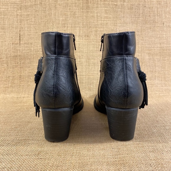 Women’s booties ankle boots American eagle tassel black size 9 - Picture 12 of 12